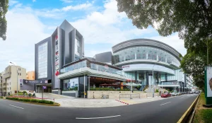 Real Plaza Salaverry